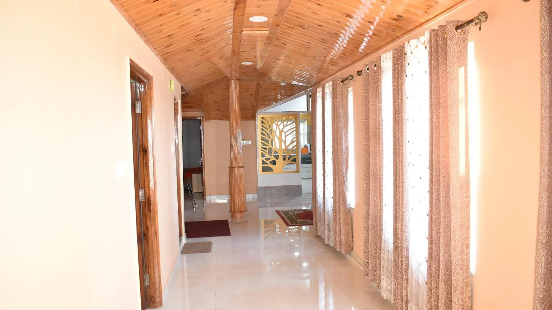 Rkm Biulding Sharma B&B Шимла Индия